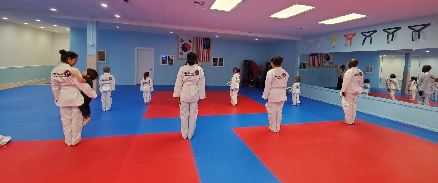 AK Family Taekwondo Family Classes